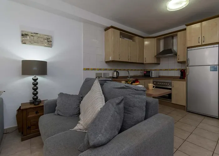 Club Atlantis 111 - One Bed