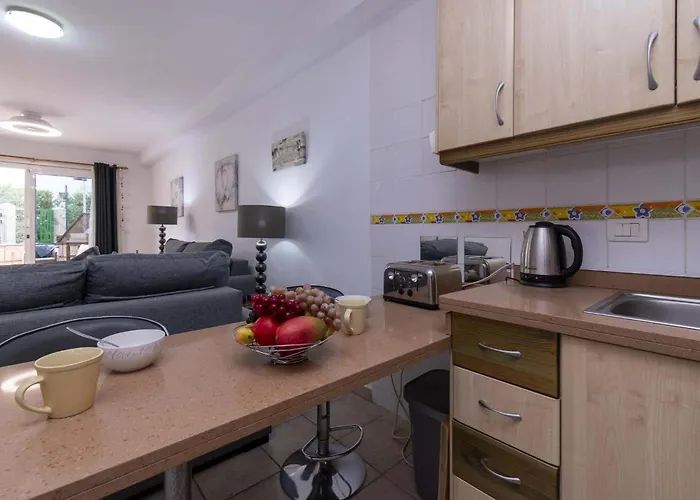 Club Atlantis 111 - One Bed Apartment Costa Adeje (Tenerife)