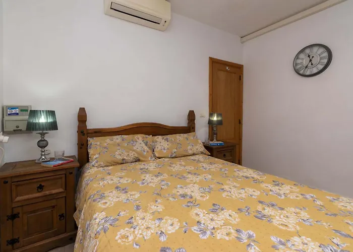 Club Atlantis 111 - One Bed Apartment