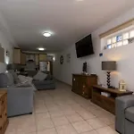 Club Atlantis 111 - One Bed Daire Costa Adeje