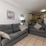 Club Atlantis 111 - One Bed