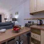 Club Atlantis 111 - One Bed Daire Costa Adeje