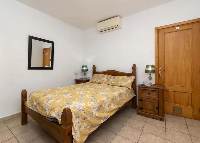 Club Atlantis 111 - One Bed *