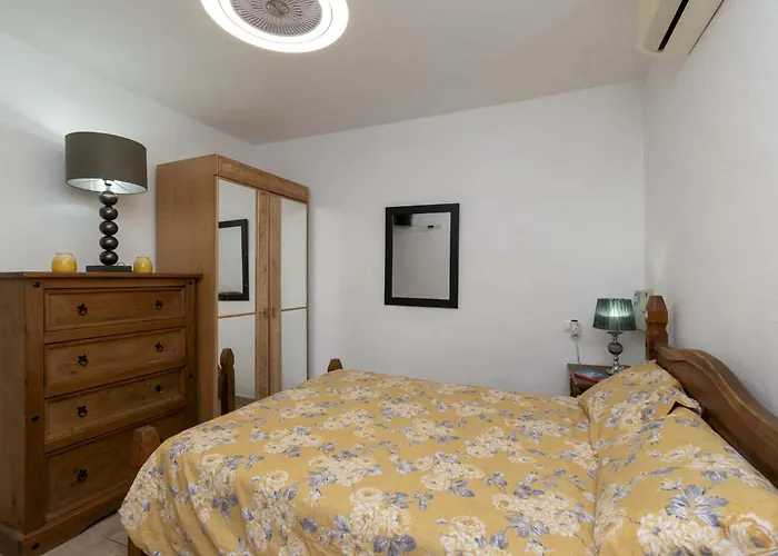 Club Atlantis 111 - One Bed Daire Costa Adeje