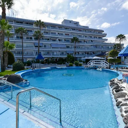 Club Atlantis 111 - One Bed *